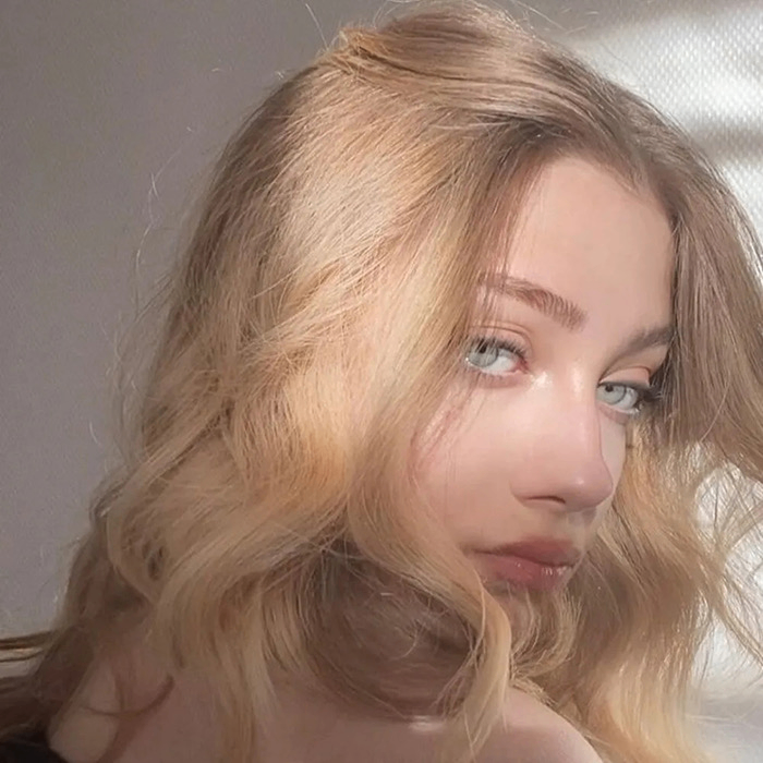 julianlilyb (julianlilyb.lens) Lens social identity (.lens handle) PFP