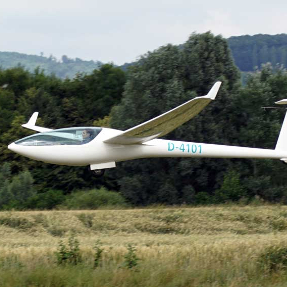 german glider pilot (0x300300.lens) Lens social identity (.lens handle) PFP