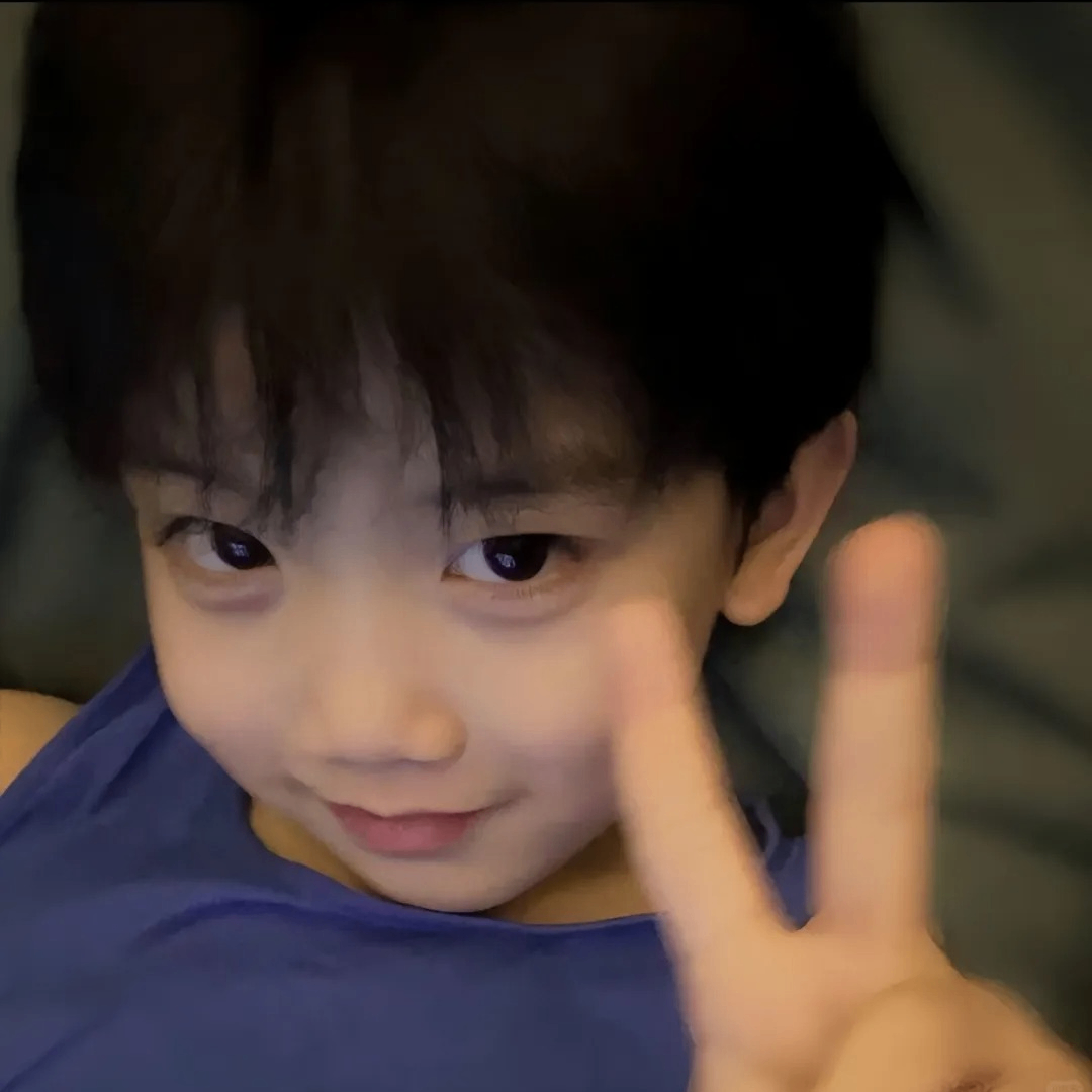 ASDFGH5GB7J (qkrncn.lens) Lens social identity (.lens handle) PFP