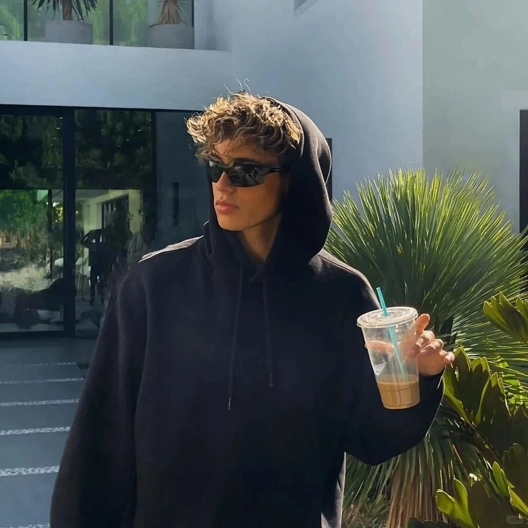 kjhgbg (tyronekk.lens) Lens social identity (.lens handle) PFP