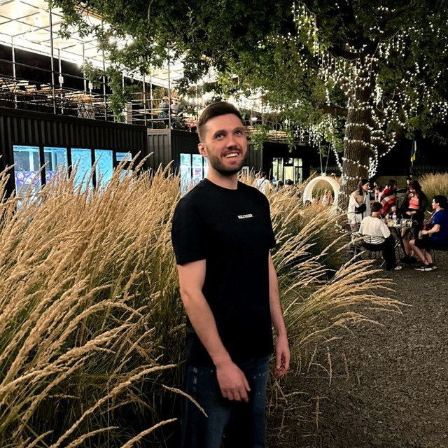 Vitalii Zhukovskyi (cryptain.lens) Lens social identity (.lens handle) PFP