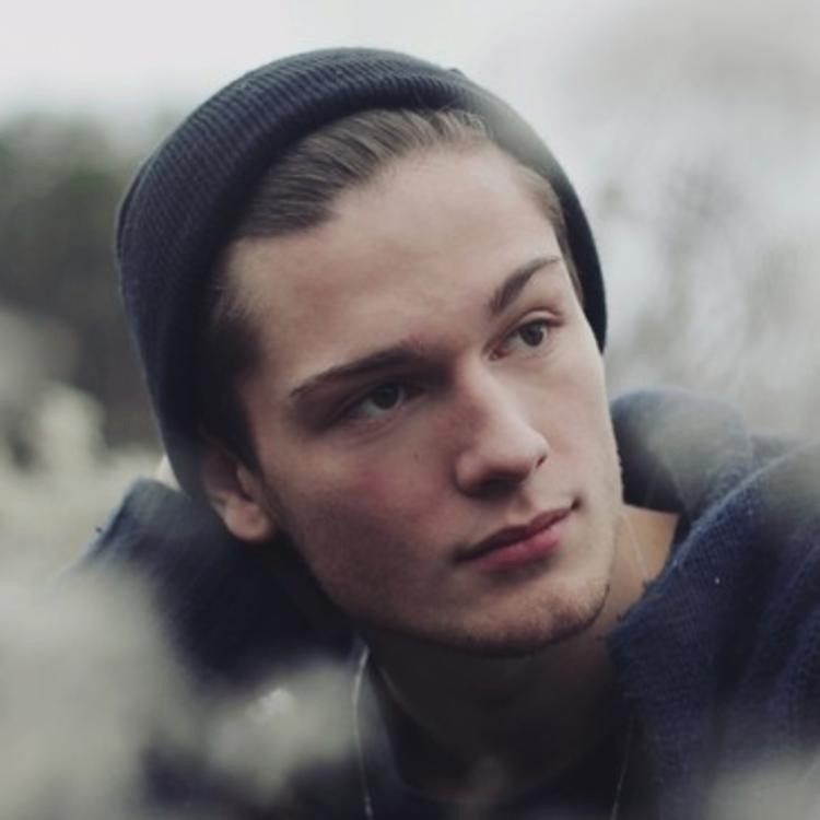 HellloKIM (andrewtongyi.lens) Lens social identity (.lens handle) PFP