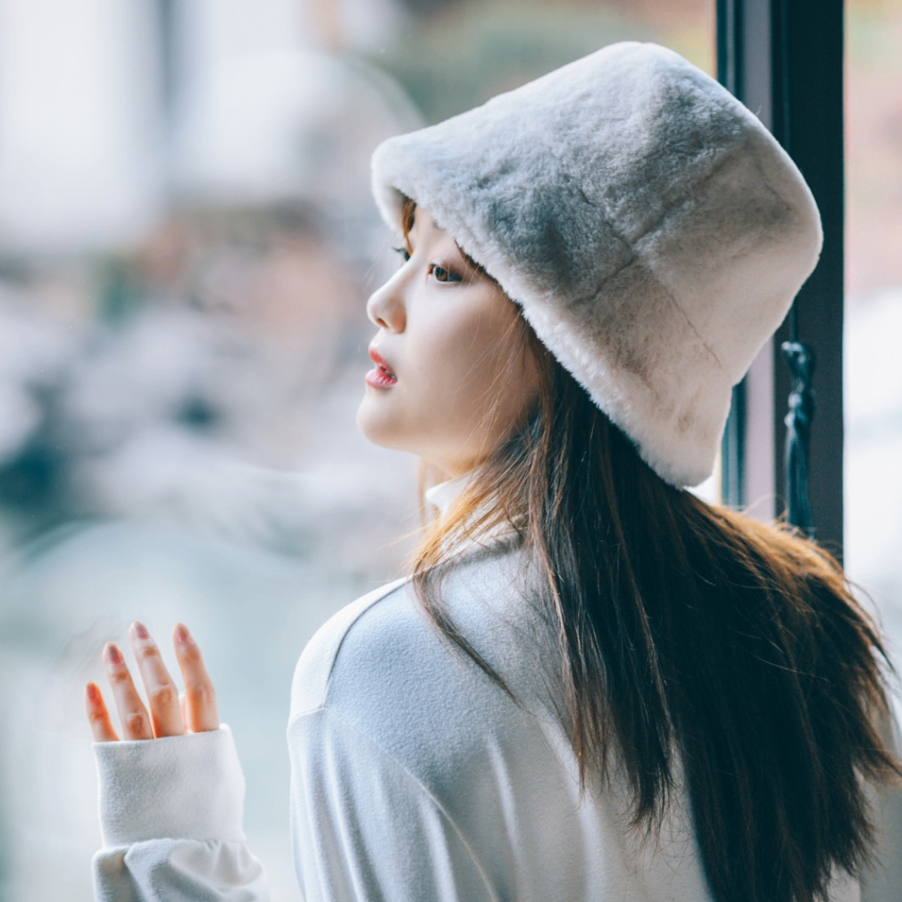 Miss Fang (vfe45f78f7.lens) Lens social identity (.lens handle) PFP