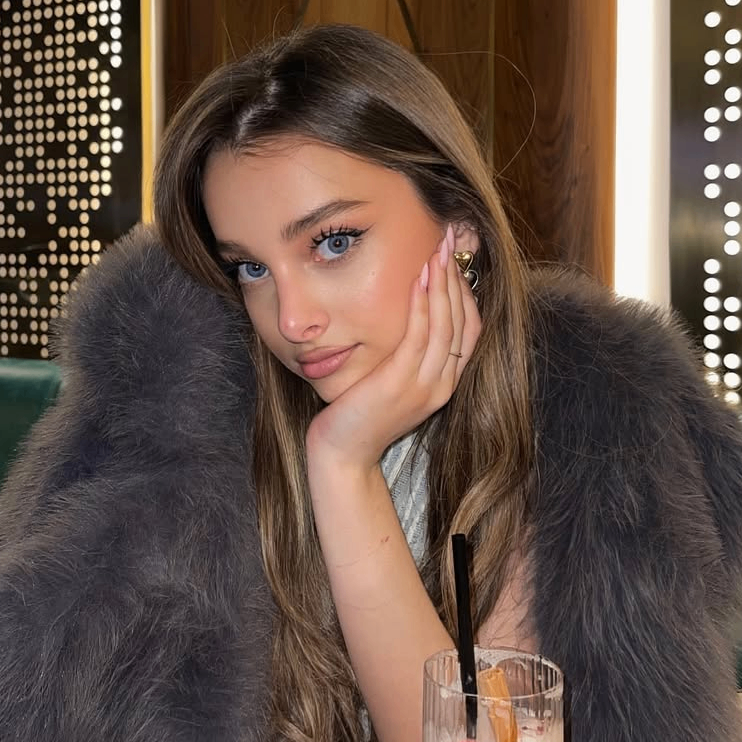 Lyra Blake (cryptoblake.lens) Lens social identity (.lens handle) PFP