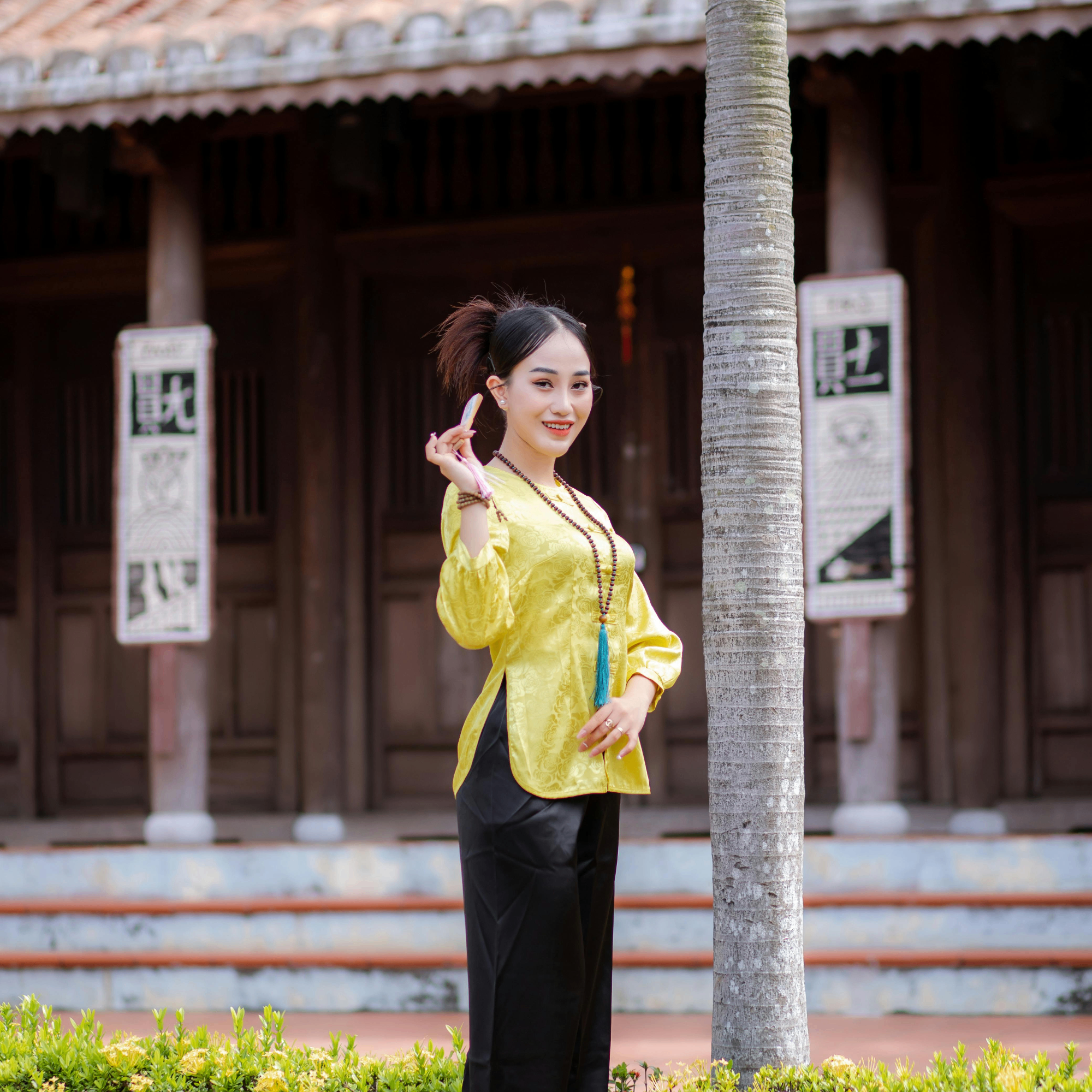 galosia (galosia.lens) Lens social identity (.lens handle) PFP