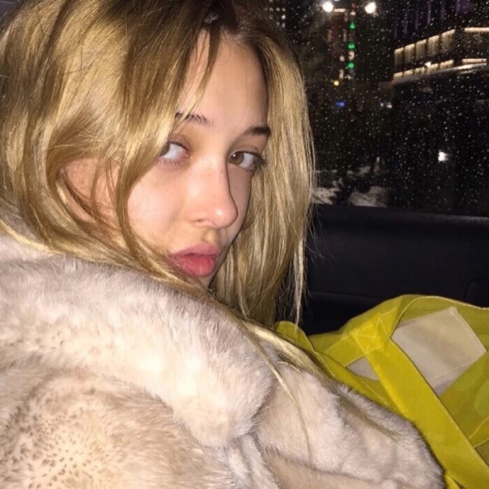 AuroraHunter (gabrielhenry.lens) Lens social identity (.lens handle) PFP