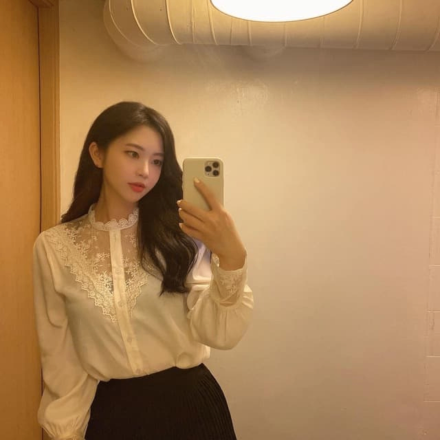 Acacia Jolie (youloveme.lens) Lens social identity (.lens handle) PFP