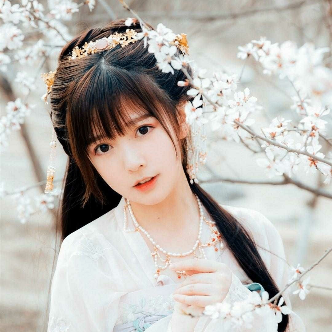 hyangneil (hyangneil.lens) Lens social identity (.lens handle) PFP