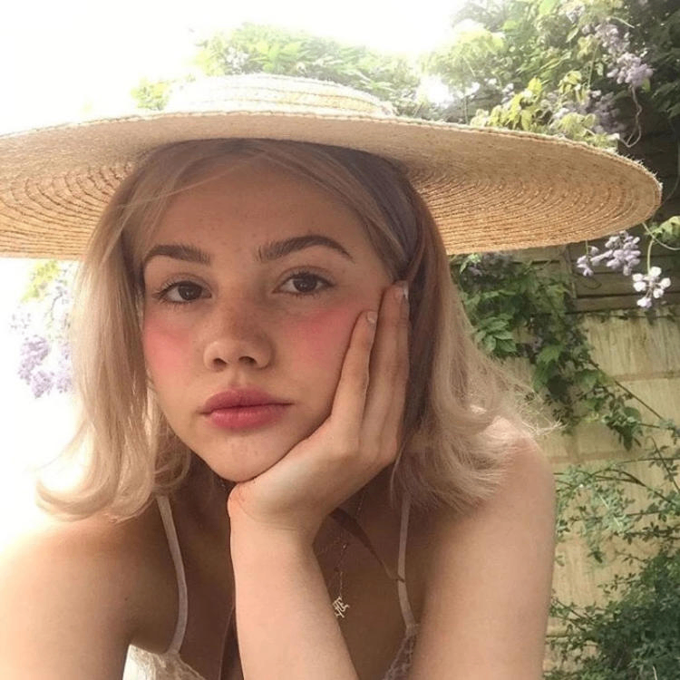 MagicalMarilyn (thieftactic.lens) Lens social identity (.lens handle) PFP