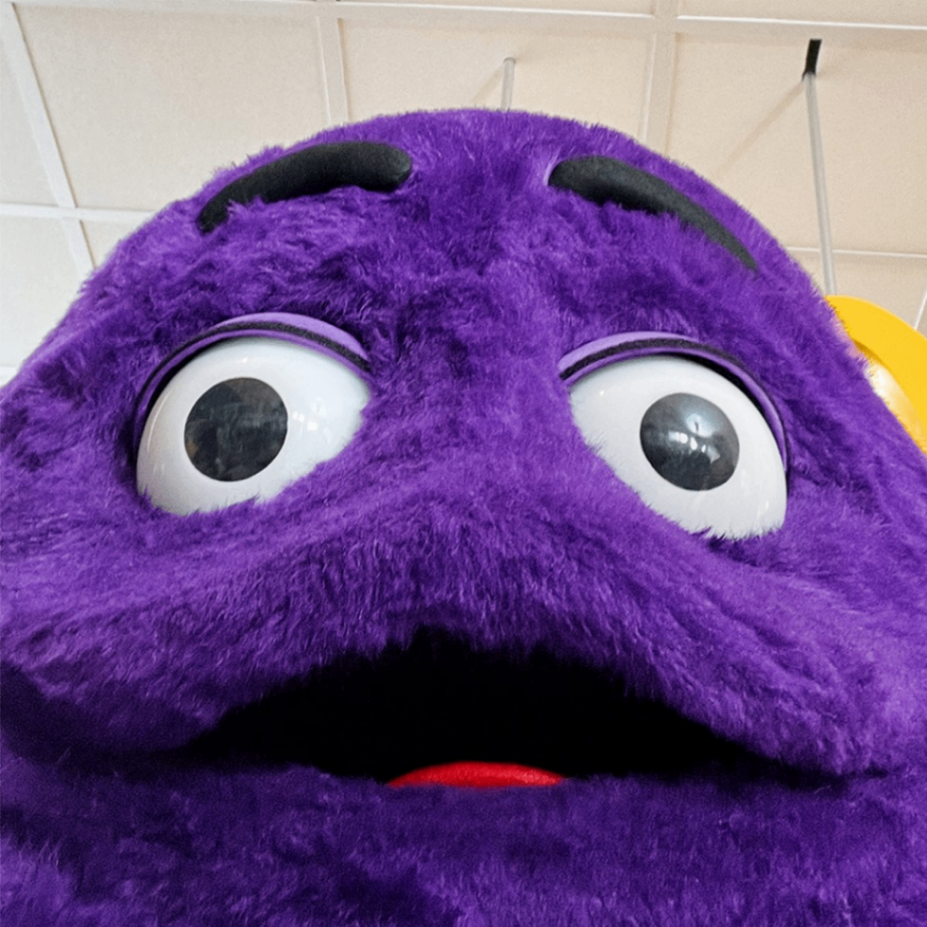 Hunter (dogeone.lens) Lens social identity (.lens handle) PFP