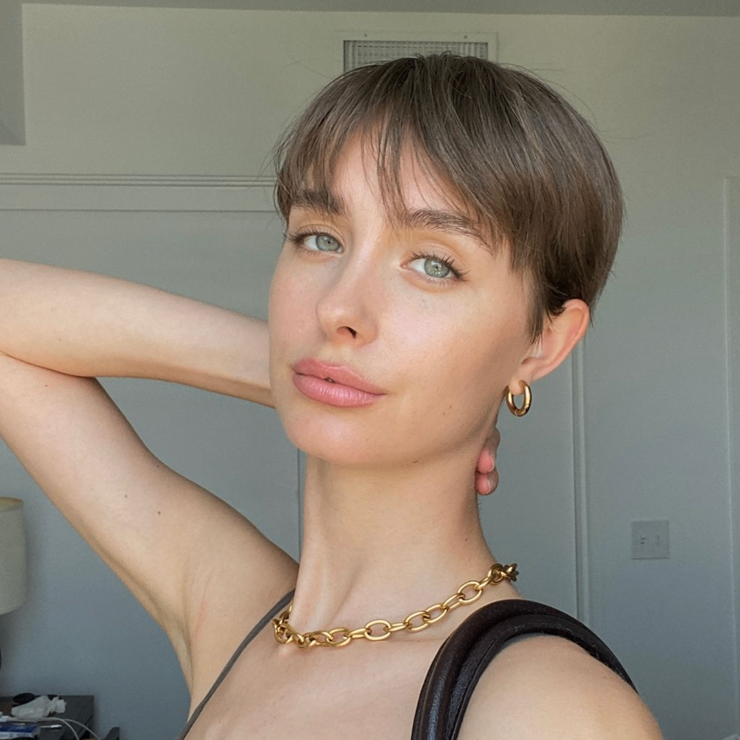 e m e l y 🤍 (sexybooooy.lens) Lens social identity (.lens handle) PFP