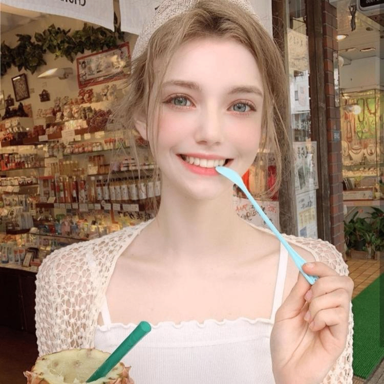 MouBA (pzhho.lens) Lens social identity (.lens handle) PFP