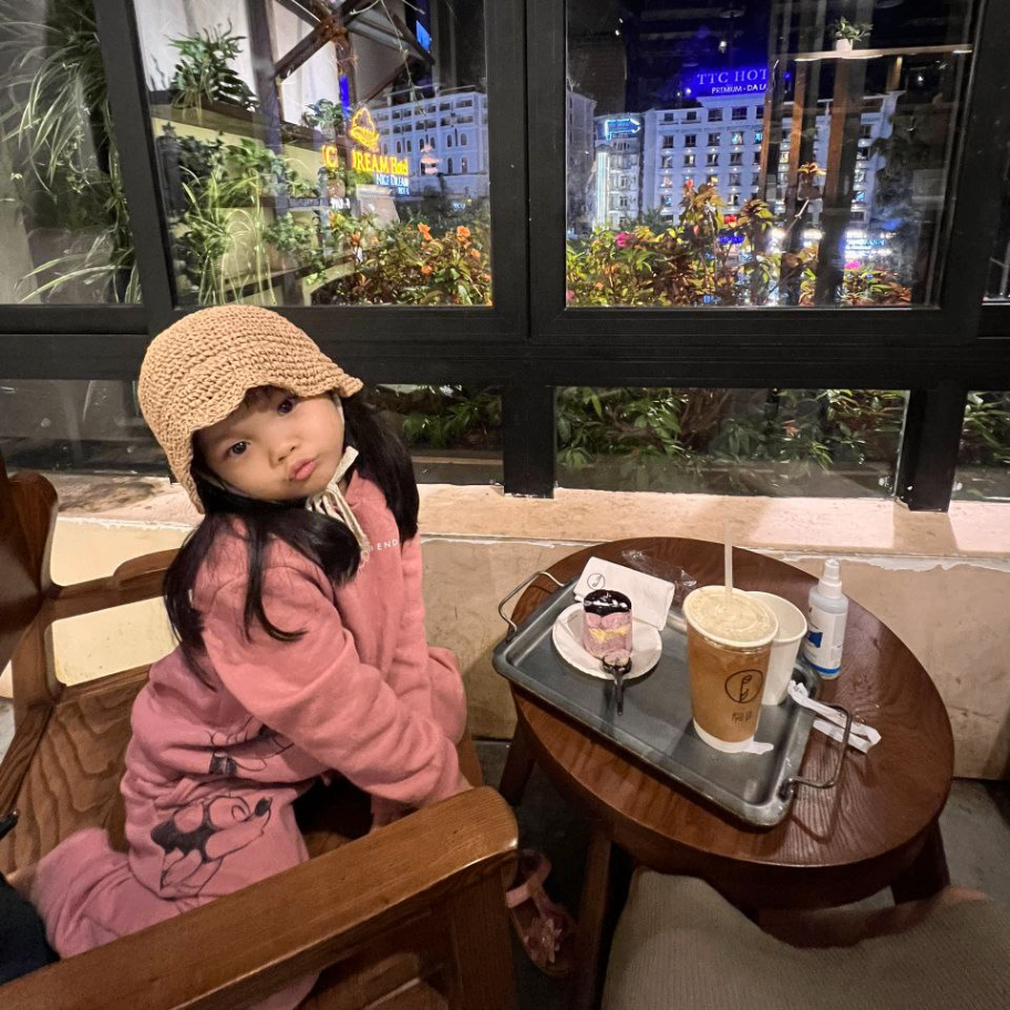 hotgirl (hotgirl.lens) Lens social identity (.lens handle) PFP