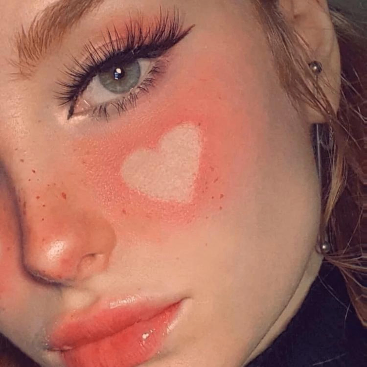 GorgeousGina (druiddreams.lens) Lens social identity (.lens handle) PFP