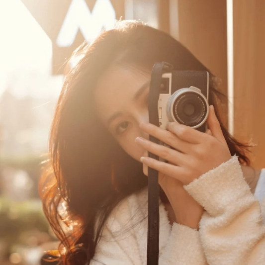 shello (shello.lens) Lens social identity (.lens handle) PFP