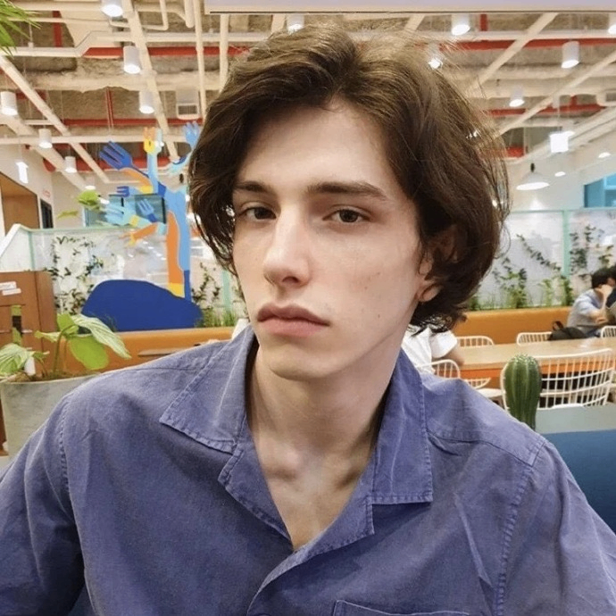 julianlilyf (julianlilyf.lens) Lens social identity (.lens handle) PFP