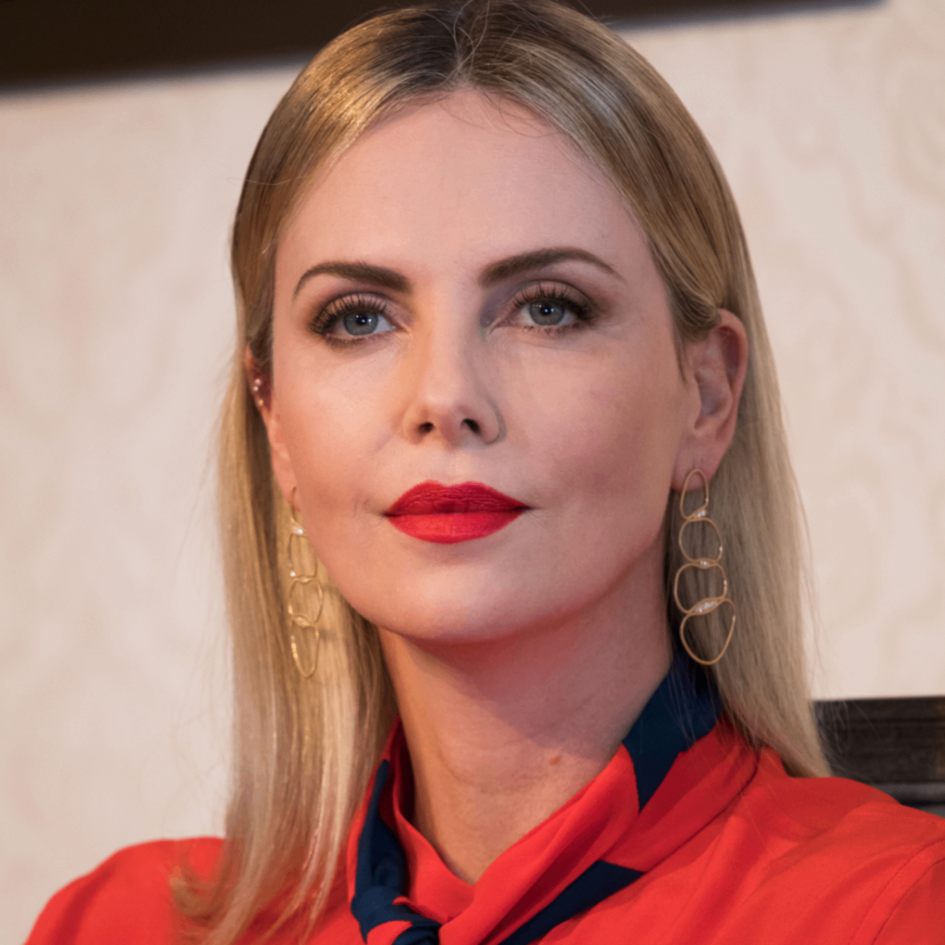 Charlize (charlizeafrica.lens) Lens social identity (.lens handle) PFP