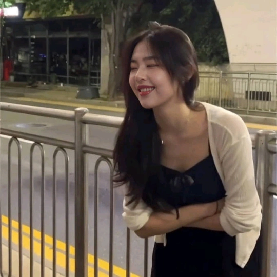 Stickybeanbuns (stickybeanbuns.lens) Lens social identity (.lens handle) PFP