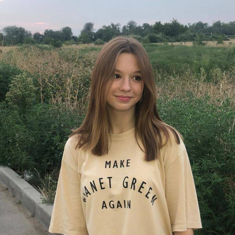 lorianna (loril.lens) Lens social identity (.lens handle) PFP