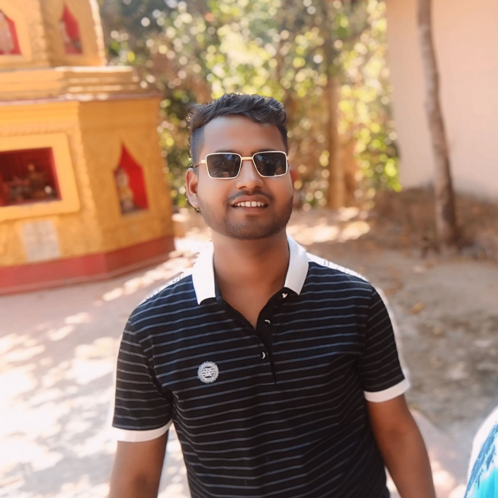 Miton (miton.lens) Lens social identity (.lens handle) PFP