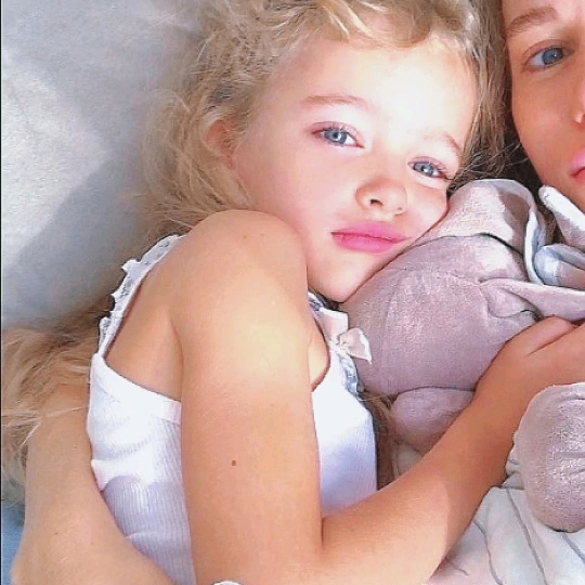 Kuvaeva (hedyfay.lens) Lens social identity (.lens handle) PFP