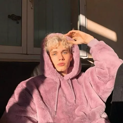 Iruri (samuelat.lens) Lens social identity (.lens handle) PFP