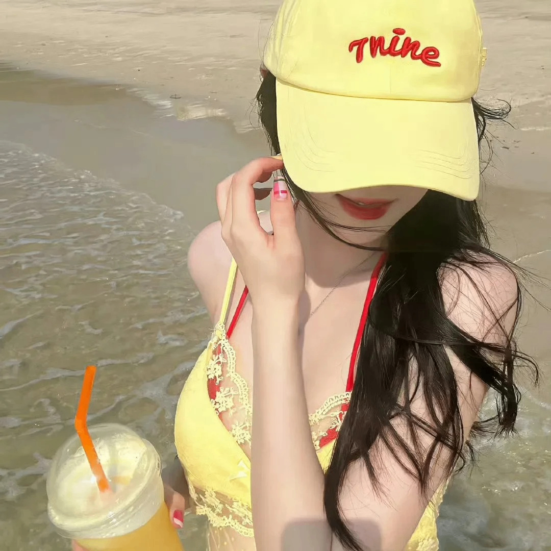 rachelaty (rachelaty.lens) Lens social identity (.lens handle) PFP