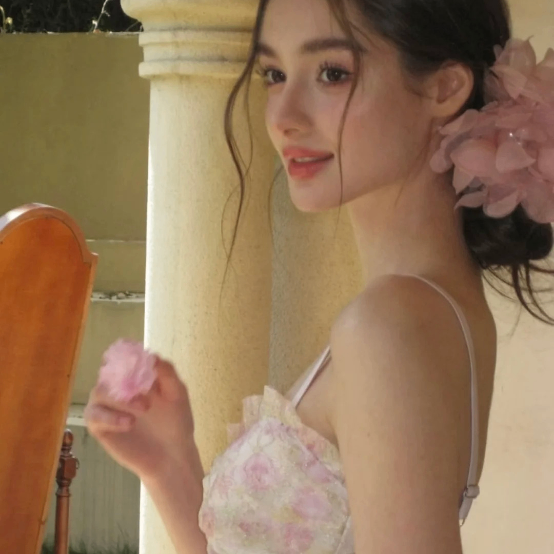 fadfcadw (llywelynn.lens) Lens social identity (.lens handle) PFP