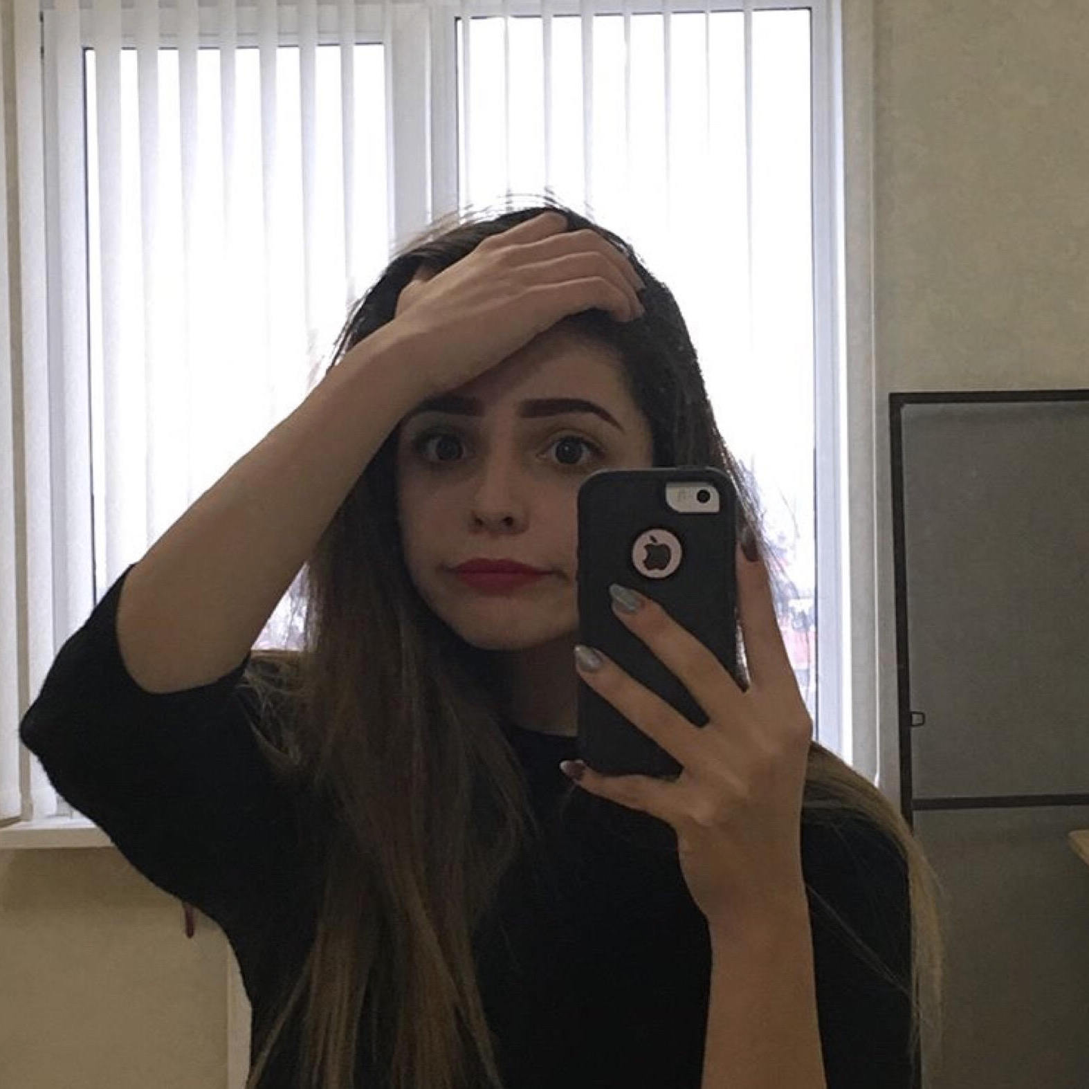 LilyMaes (lilymaes.lens) Lens social identity (.lens handle) PFP