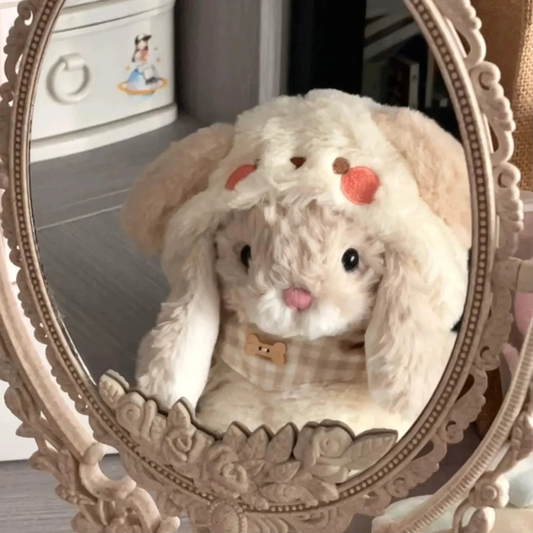 Alice (arlenearabela.lens) Lens social identity (.lens handle) PFP