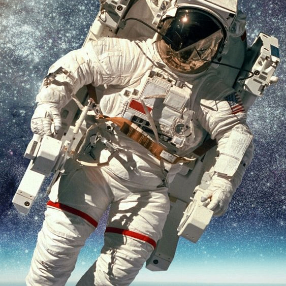 Augstin(🌸, 🌿) (danille17707644.lens) Lens social identity (.lens handle) PFP