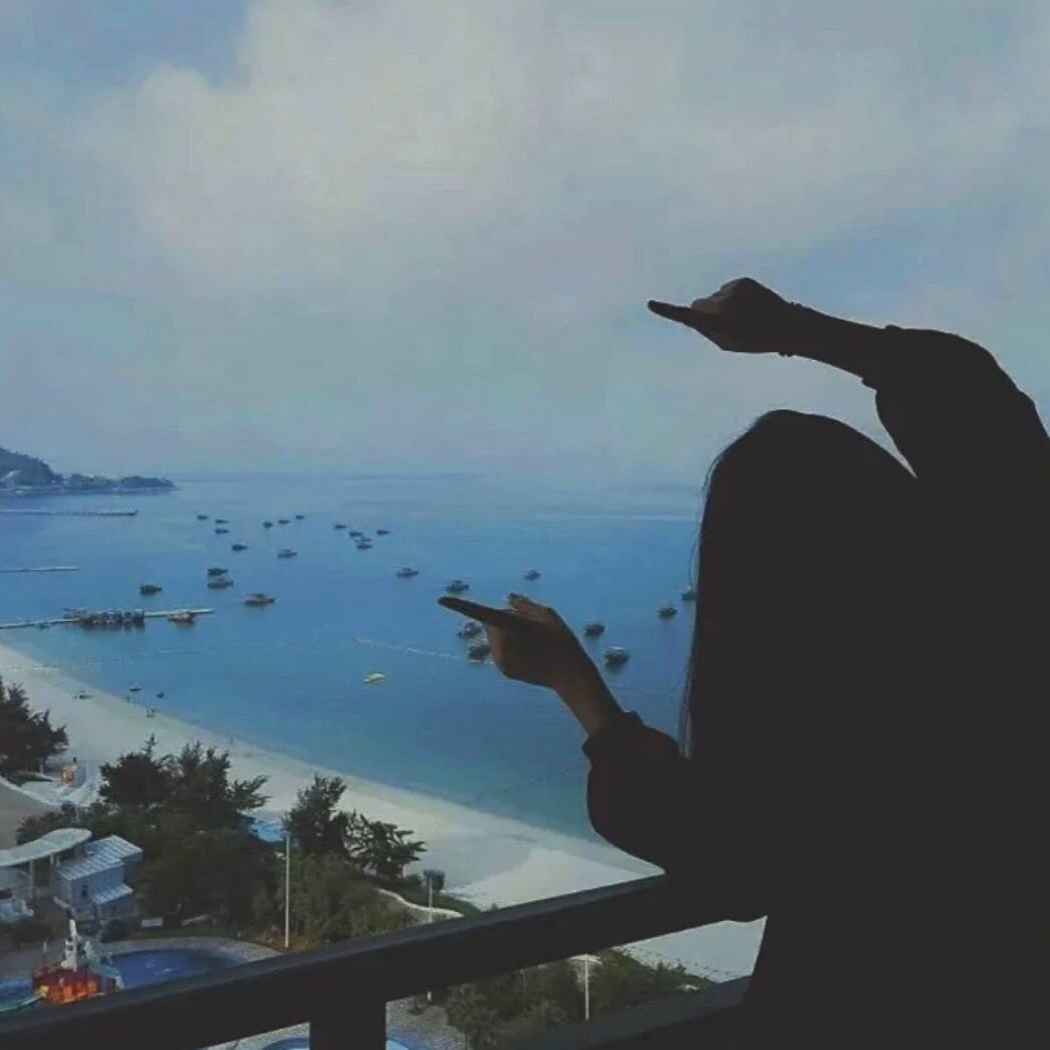 atthistime (atthistime.lens) Lens social identity (.lens handle) PFP