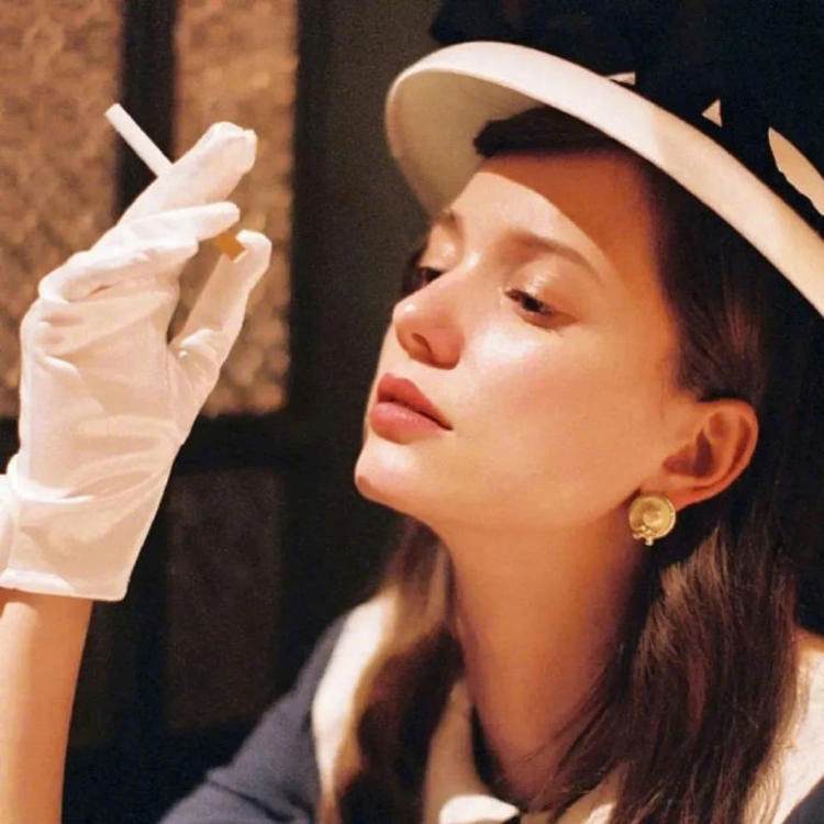 MIiphone (phoenixbrisbane.lens) Lens social identity (.lens handle) PFP