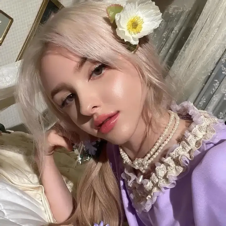 delirio (delirio.lens) Lens social identity (.lens handle) PFP