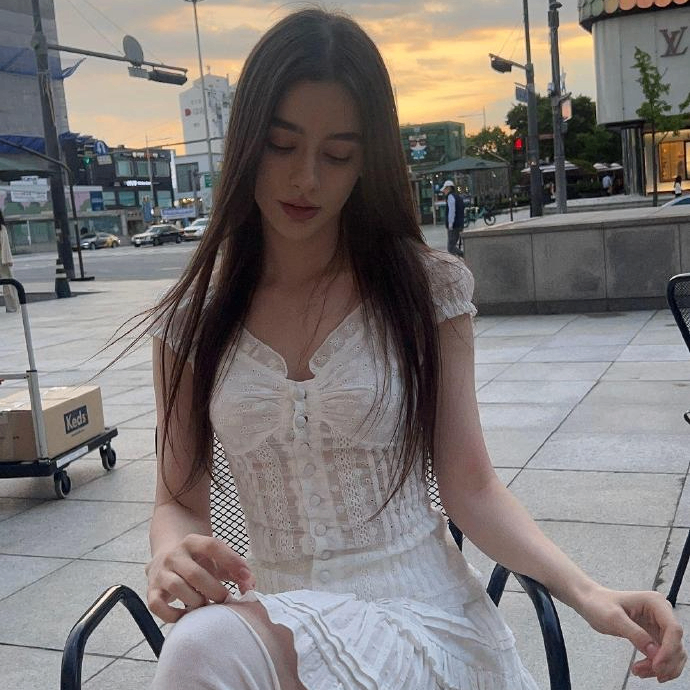 CarolineKayden (dwodn.lens) Lens social identity (.lens handle) PFP