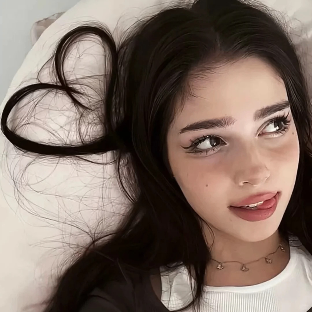 lucin (lucin.lens) Lens social identity (.lens handle) PFP