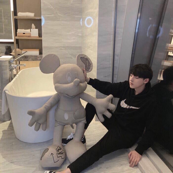 breadw (breadw.lens) Lens social identity (.lens handle) PFP