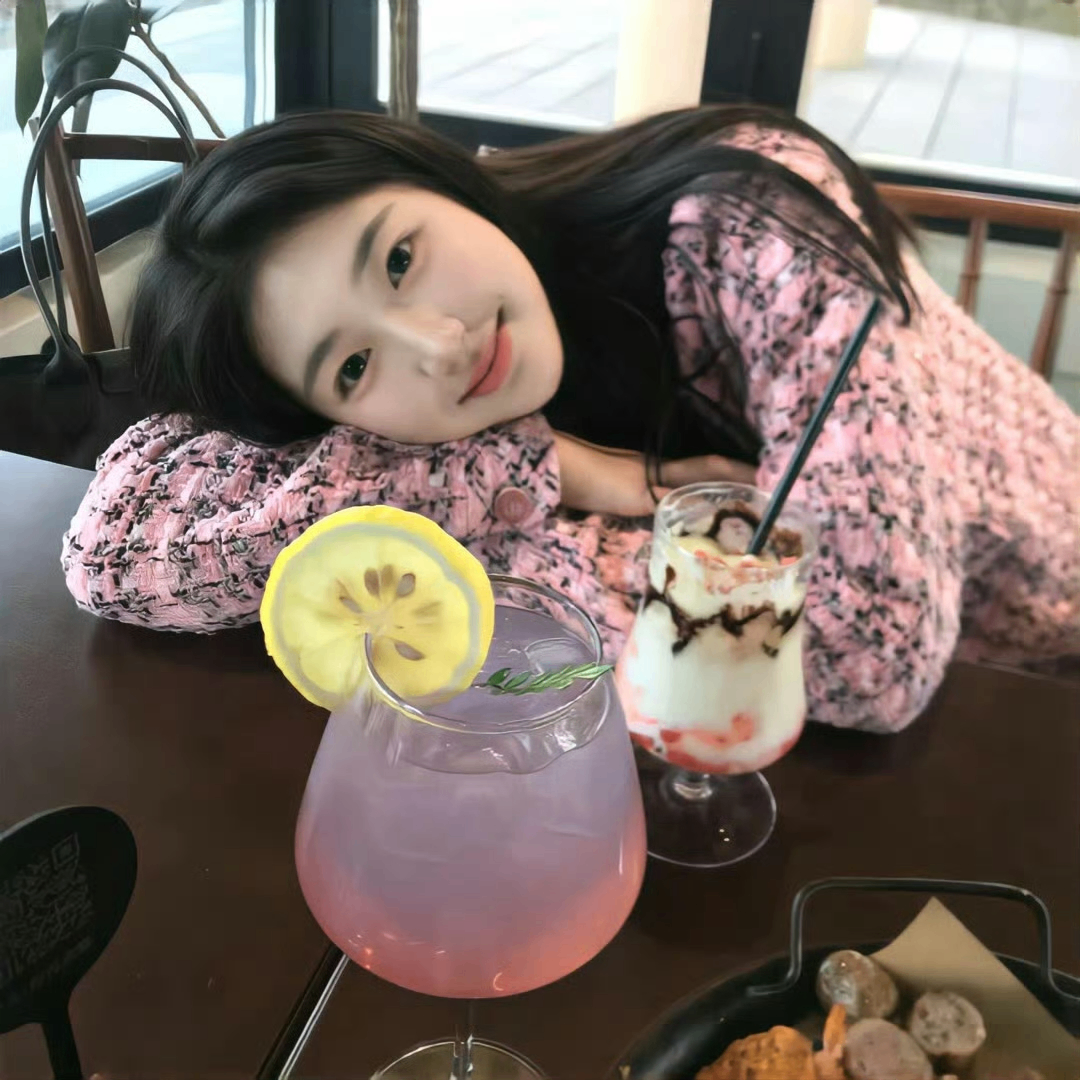 BlazeBumblebee (lunen.lens) Lens social identity (.lens handle) PFP