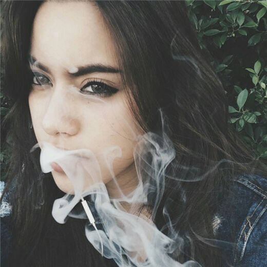 MiaCharlotte (sebastianchloe.lens) Lens social identity (.lens handle) PFP