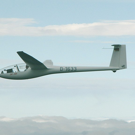 Albanian Glider (albanianglider.lens) Lens social identity (.lens handle) PFP