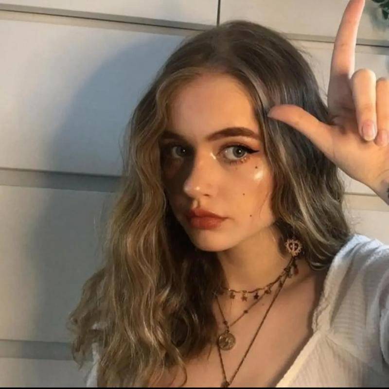 EthanSamuel (lillianhayes.lens) Lens social identity (.lens handle) PFP