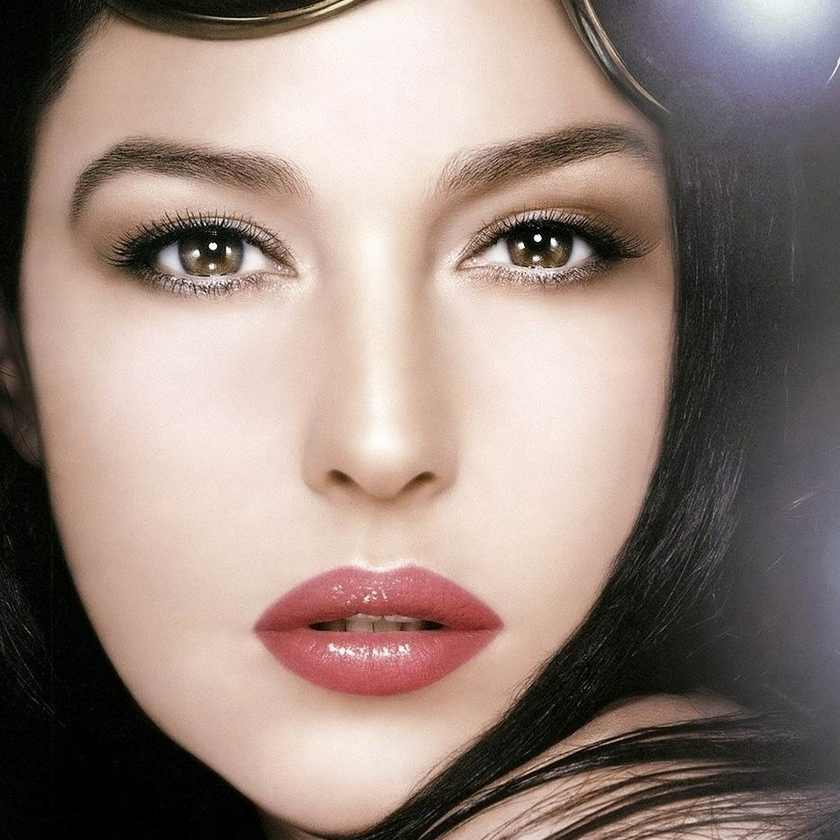 Moonika (qinoe.lens) Lens social identity (.lens handle) PFP