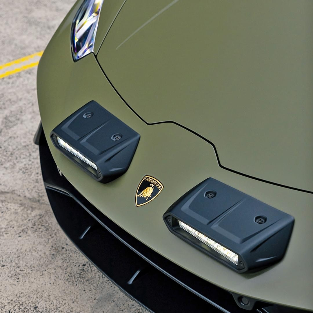 Maybach (aiohq.lens) Lens social identity (.lens handle) PFP