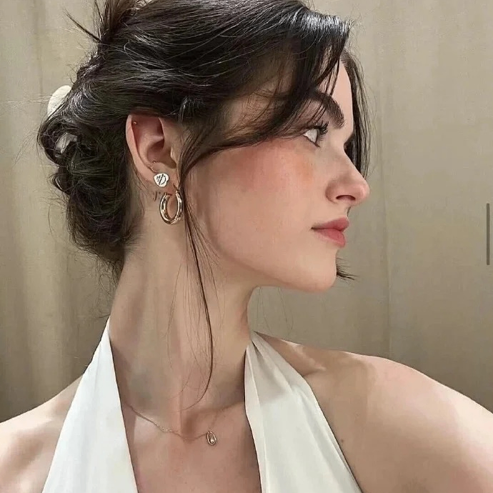 hegshj (carltonnn.lens) Lens social identity (.lens handle) PFP