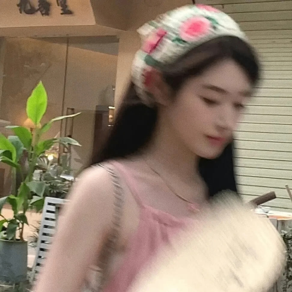 Adolf (ulauna.lens) Lens social identity (.lens handle) PFP