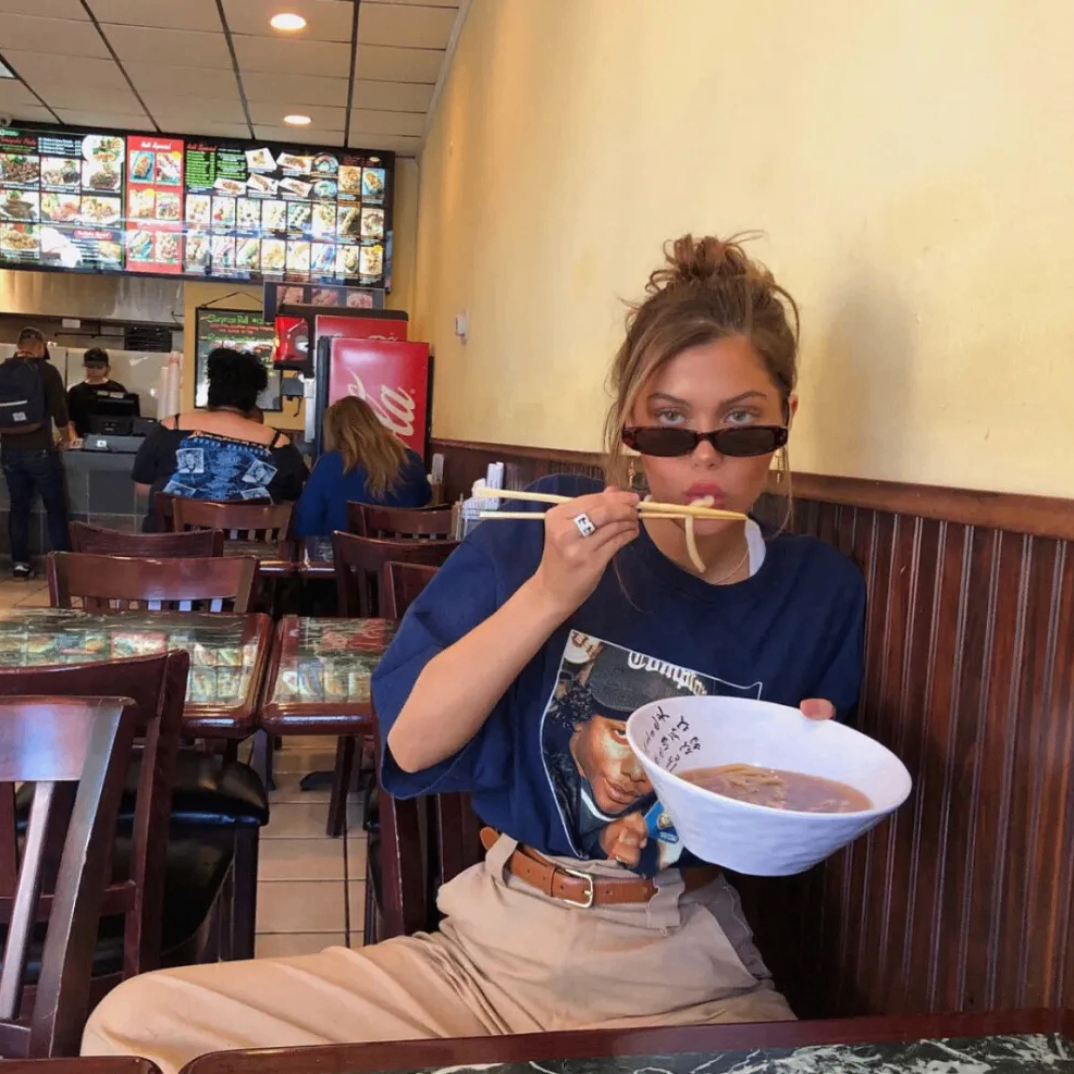 violetou (violetou.lens) Lens social identity (.lens handle) PFP