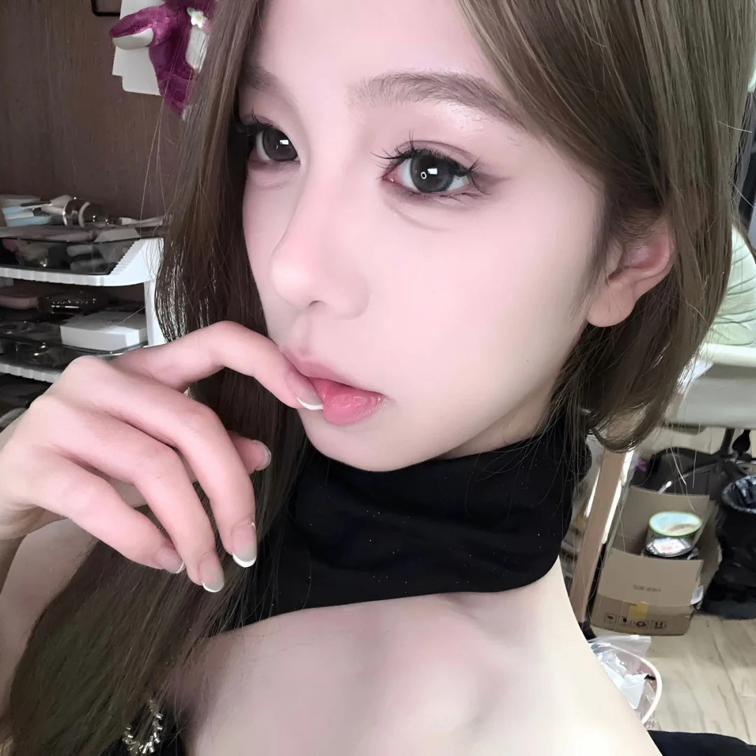 david (violetcarterr.lens) Lens social identity (.lens handle) PFP