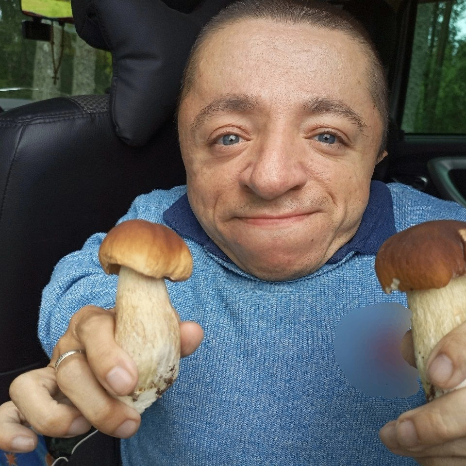 Chambie (chambie.lens) Lens social identity (.lens handle) PFP