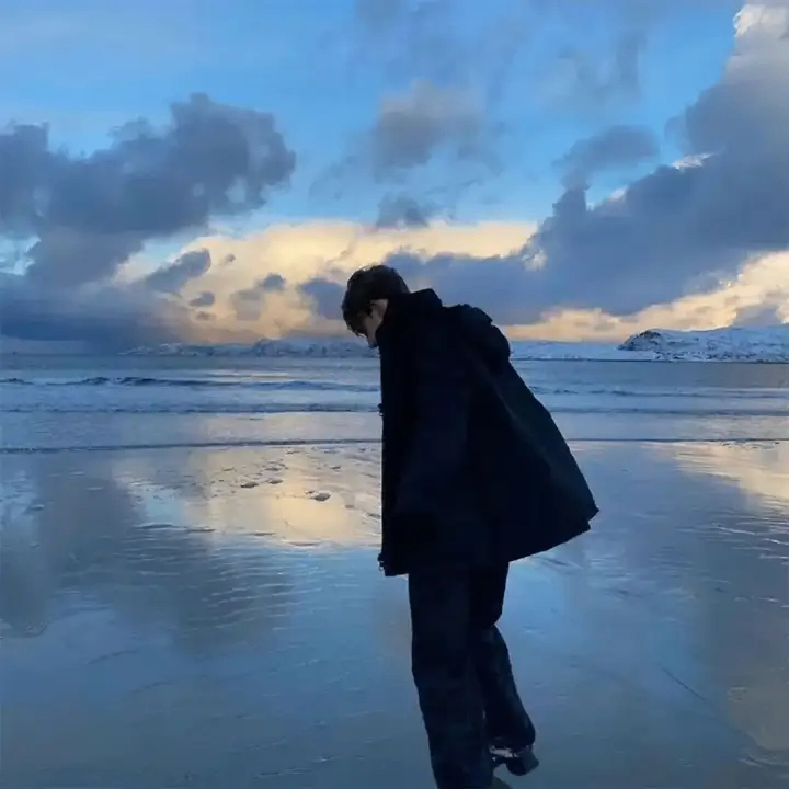 llkkk (llkkk.lens) Lens social identity (.lens handle) PFP