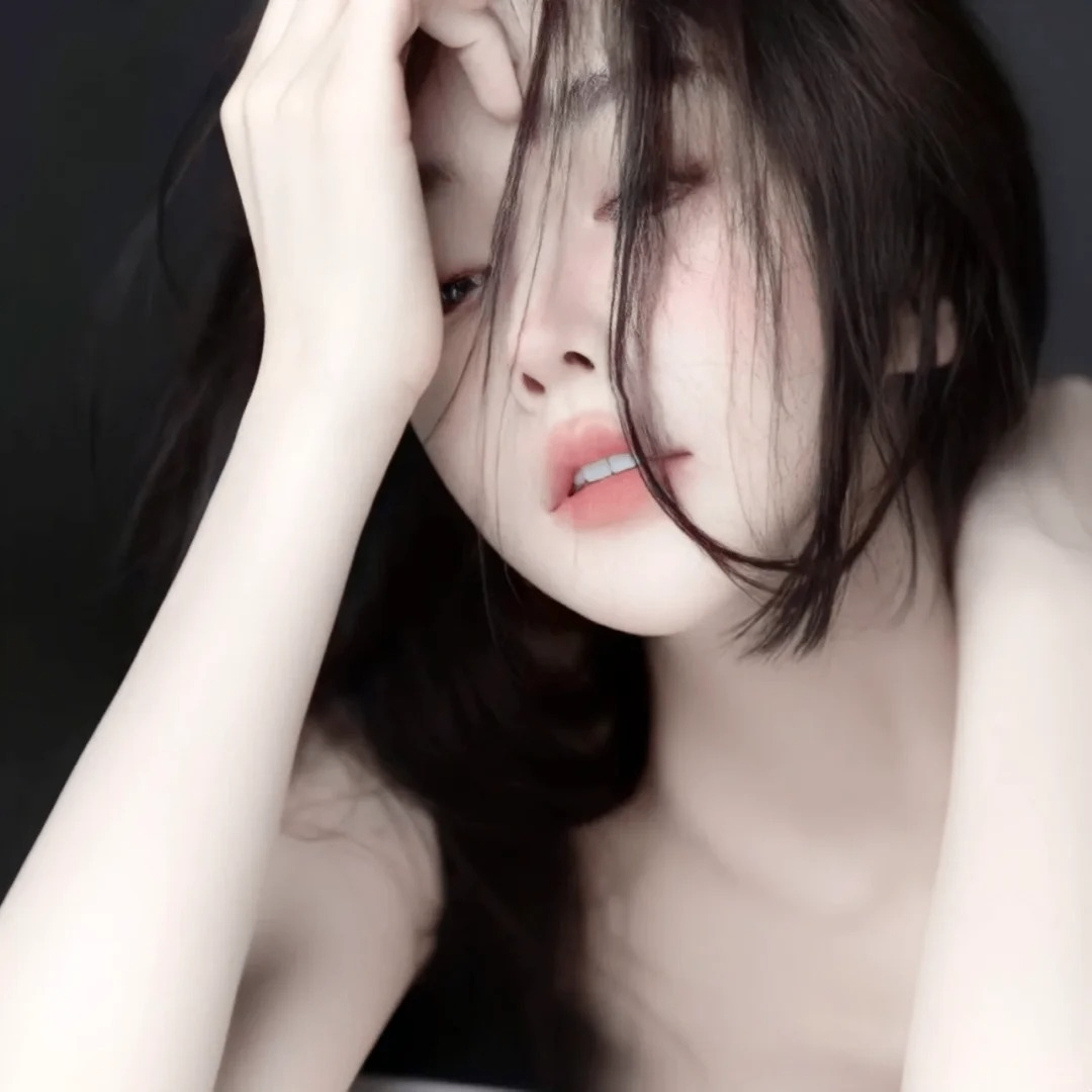 lunaty (lunaty.lens) Lens social identity (.lens handle) PFP